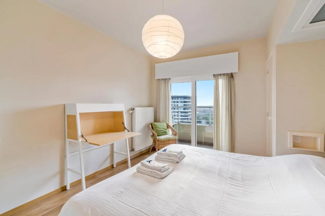 Zonnig Familie App Op Zeedijk Met Zeezicht Voor 6P Apartment Ostend